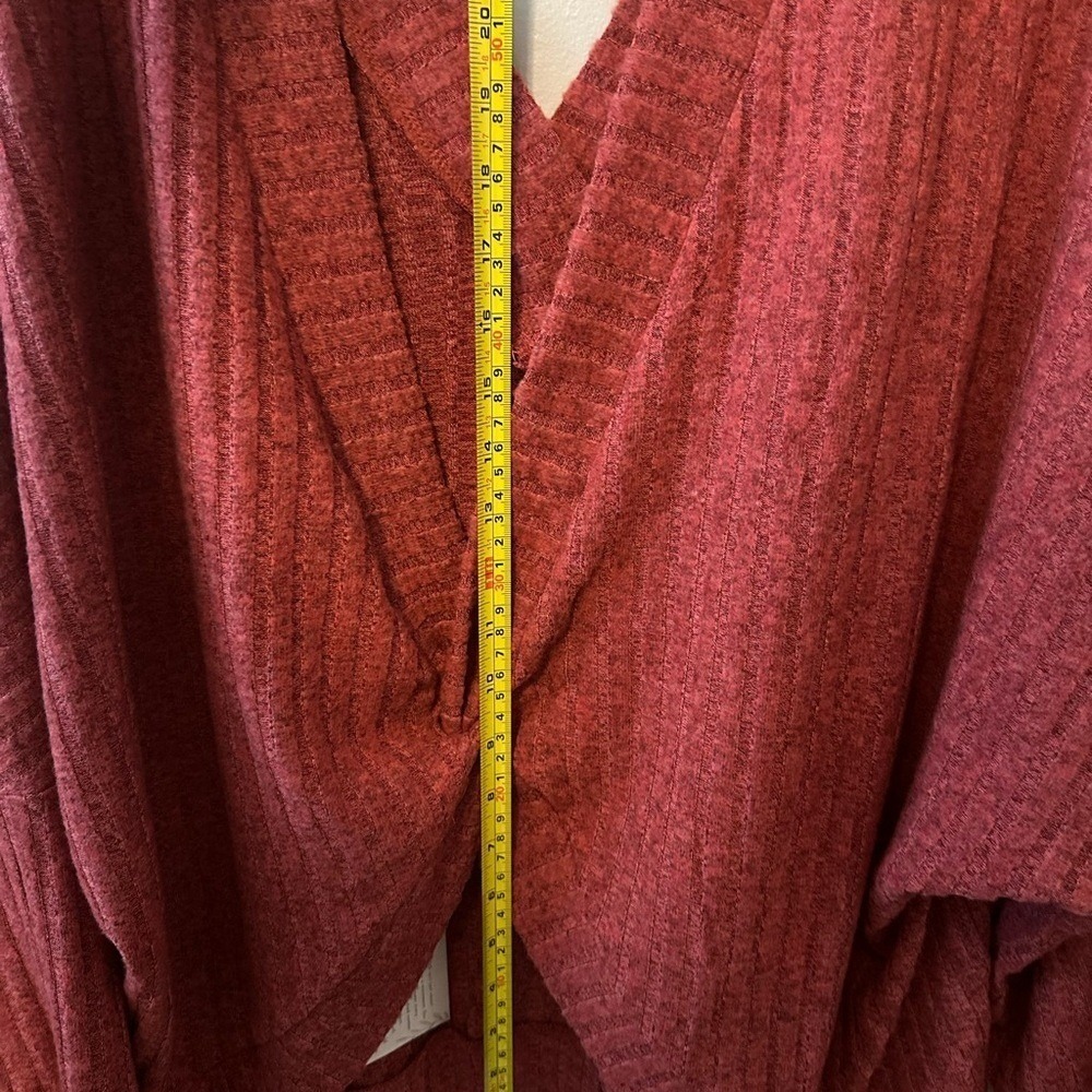 Women's Off-the-Shoulder Sweater Top NWT. 4X - Picture 13 of 13